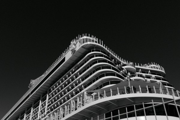 Comment planifier une croisière pour explorer les fjords de Milford Sound, Nouvelle-Zélande?